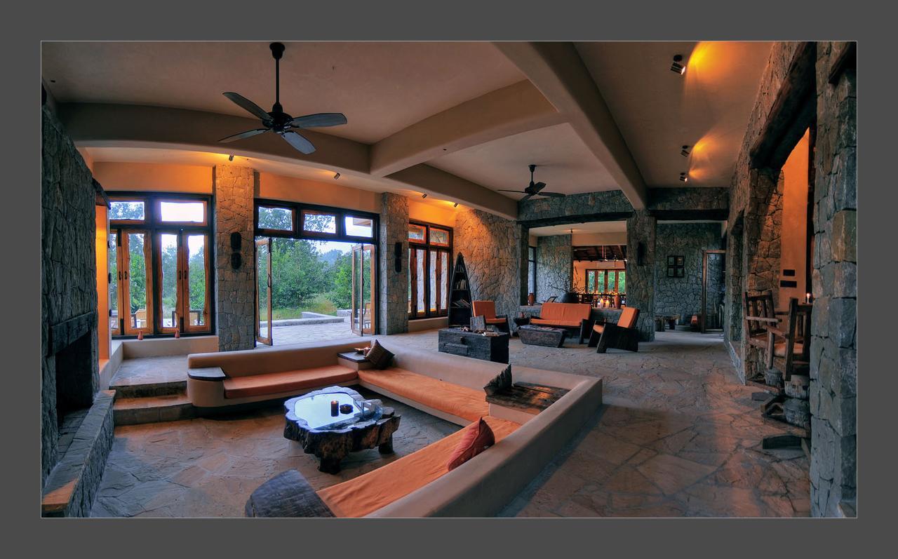 Kanha Earth Lodge Mandla Exterior photo
