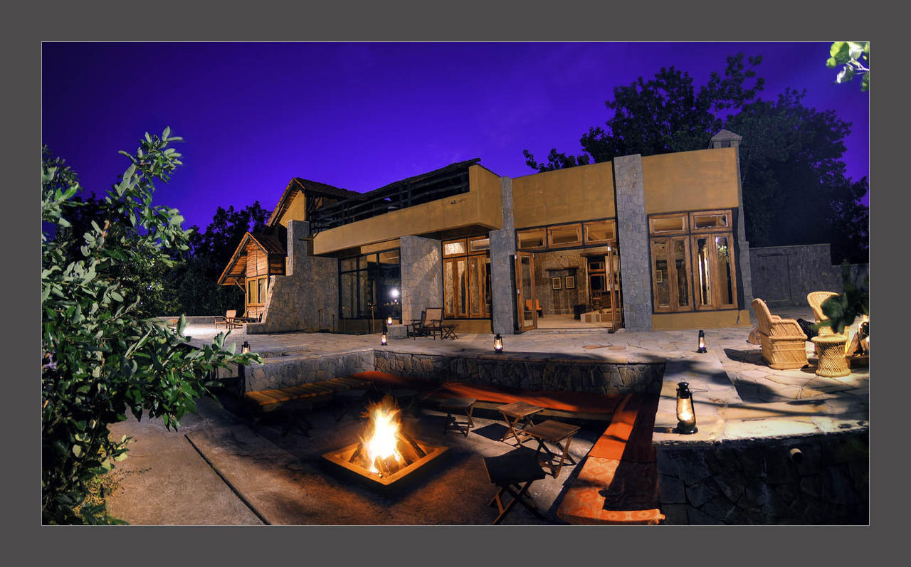 Kanha Earth Lodge Mandla Exterior photo