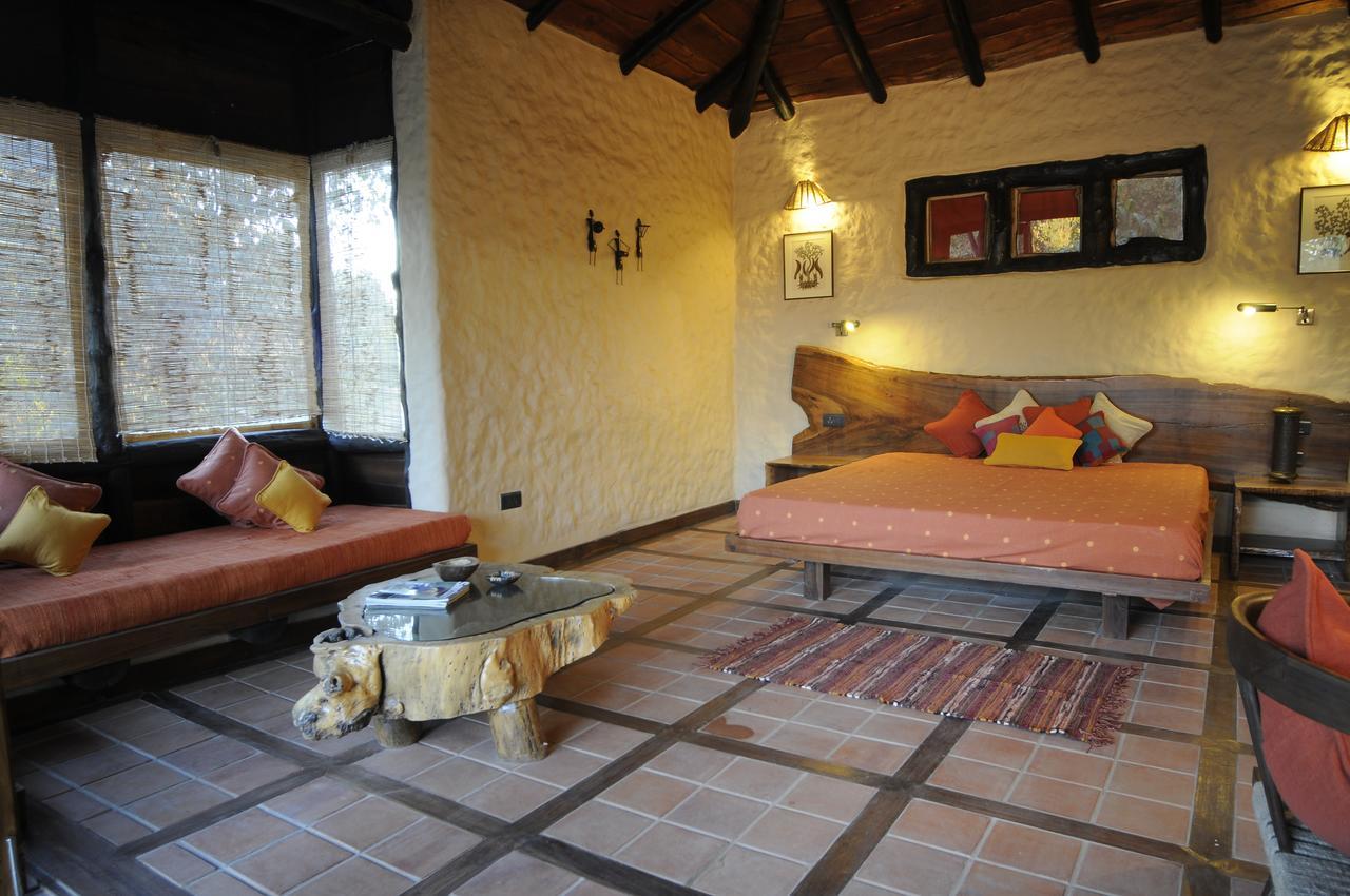 Kanha Earth Lodge Mandla Exterior photo